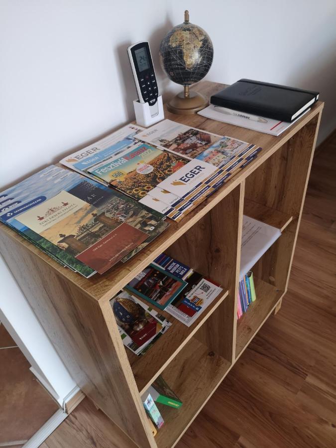 Orsika Hilltop Apartman Eger Luaran gambar