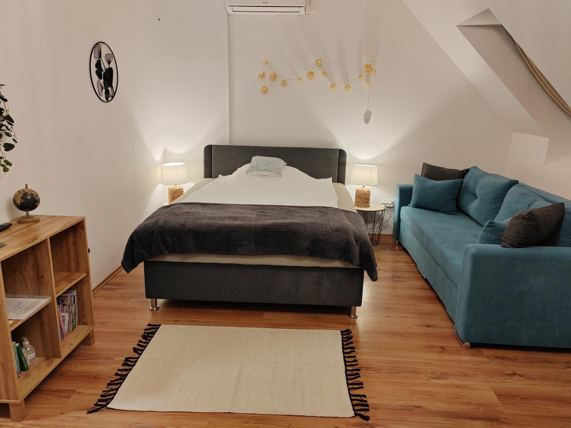 Orsika Hilltop Apartman Eger Luaran gambar