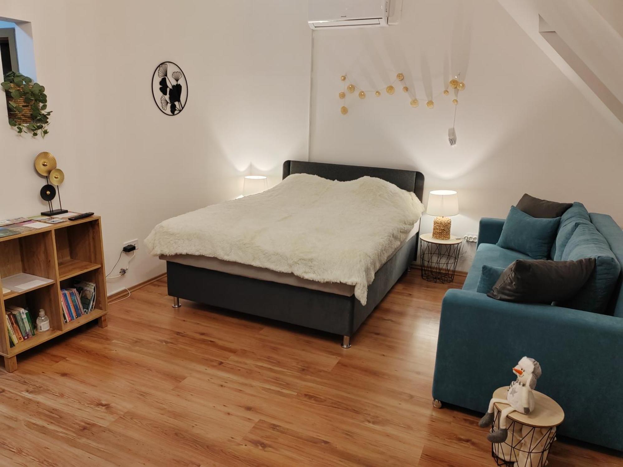 Orsika Hilltop Apartman Eger Luaran gambar
